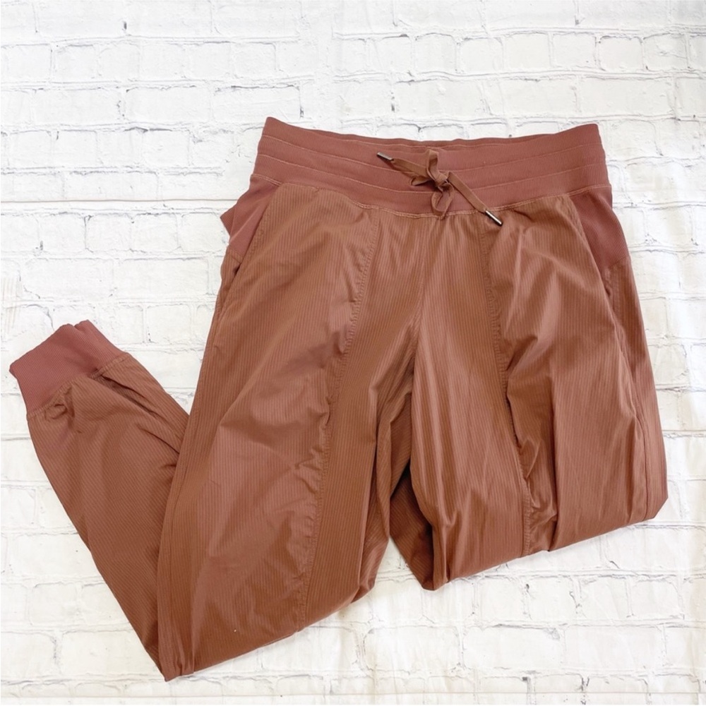 Lululemon Brown/Rust Dance Studio MR Jogger Athletic Pants